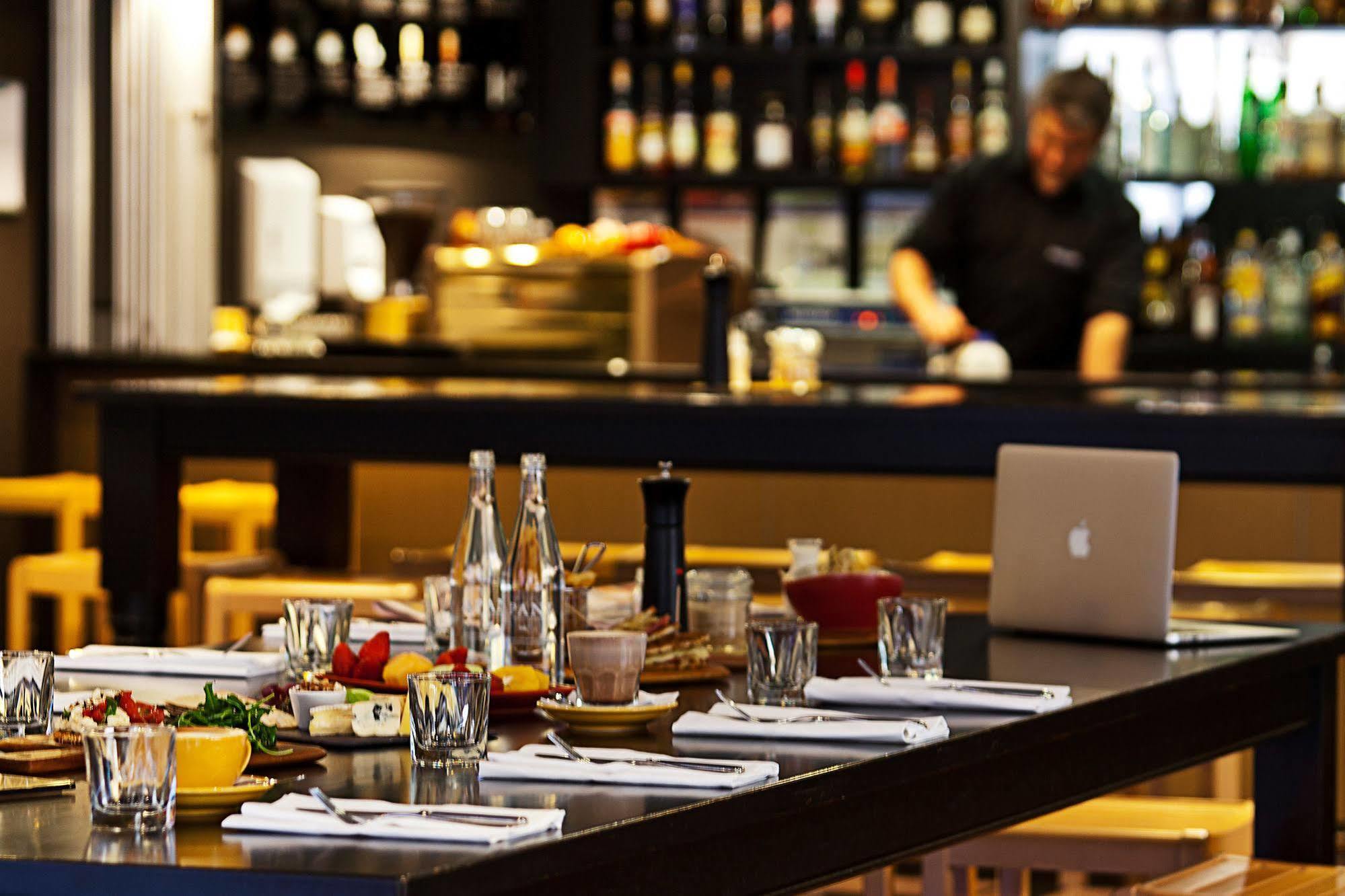 Mantra On Little Bourke Melbourne Aparthotel Ngoại thất bức ảnh